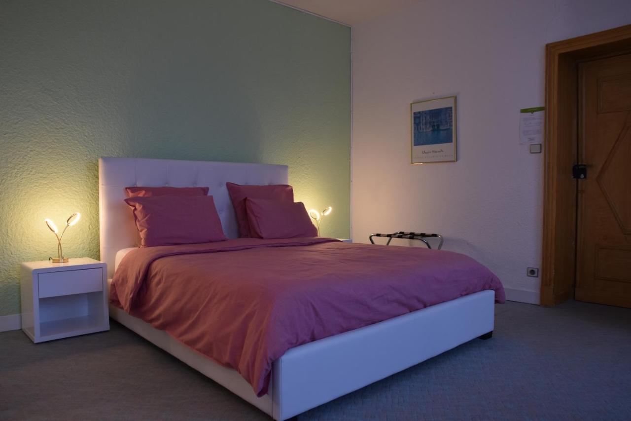 Le Platane Bed & Breakfast Lafrancaise Exterior photo